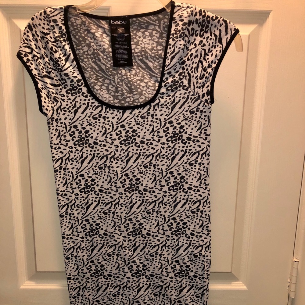 🎁Bebe black & white dress